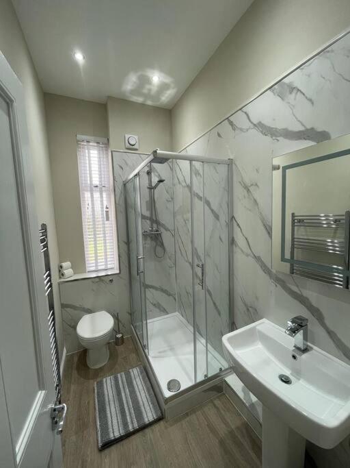 West Calder Luxury 2 Bedroom Cottage מראה חיצוני תמונה