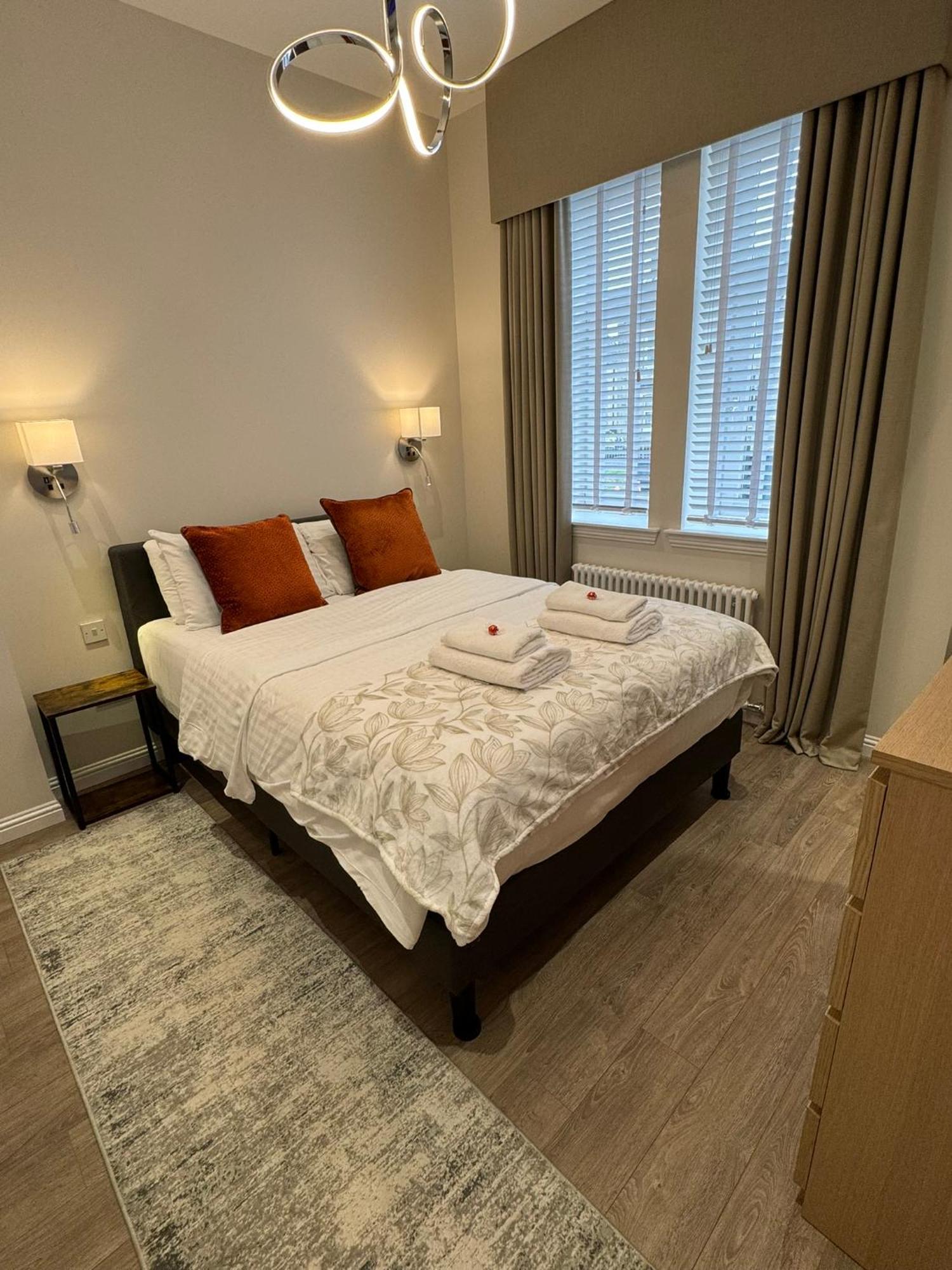 West Calder Luxury 2 Bedroom Cottage מראה חיצוני תמונה
