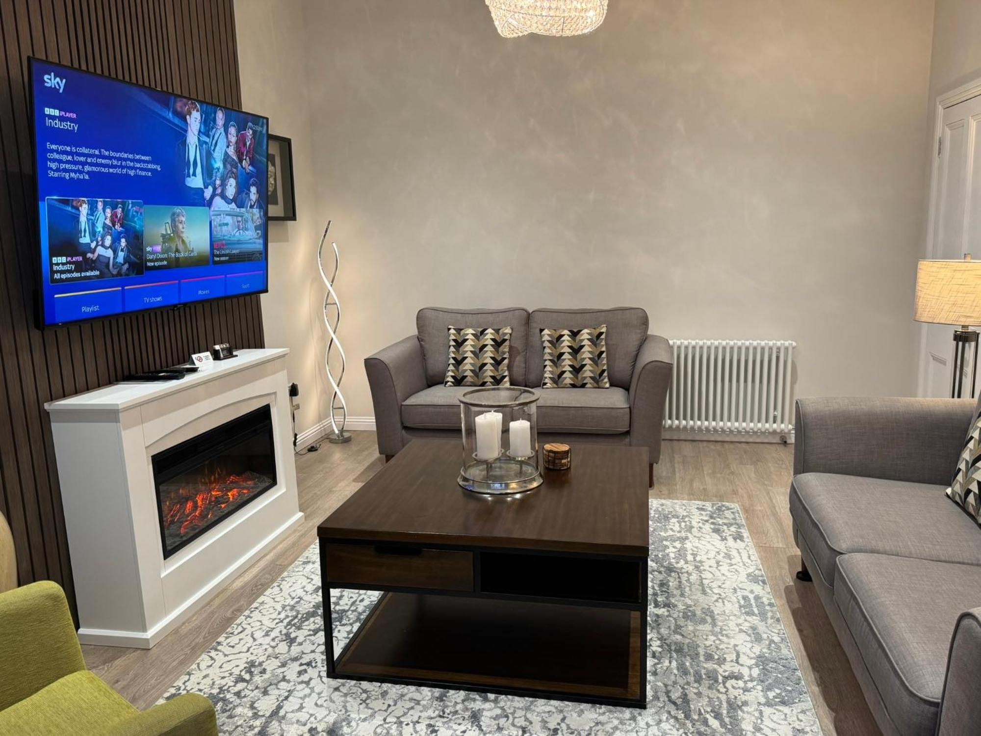 West Calder Luxury 2 Bedroom Cottage מראה חיצוני תמונה