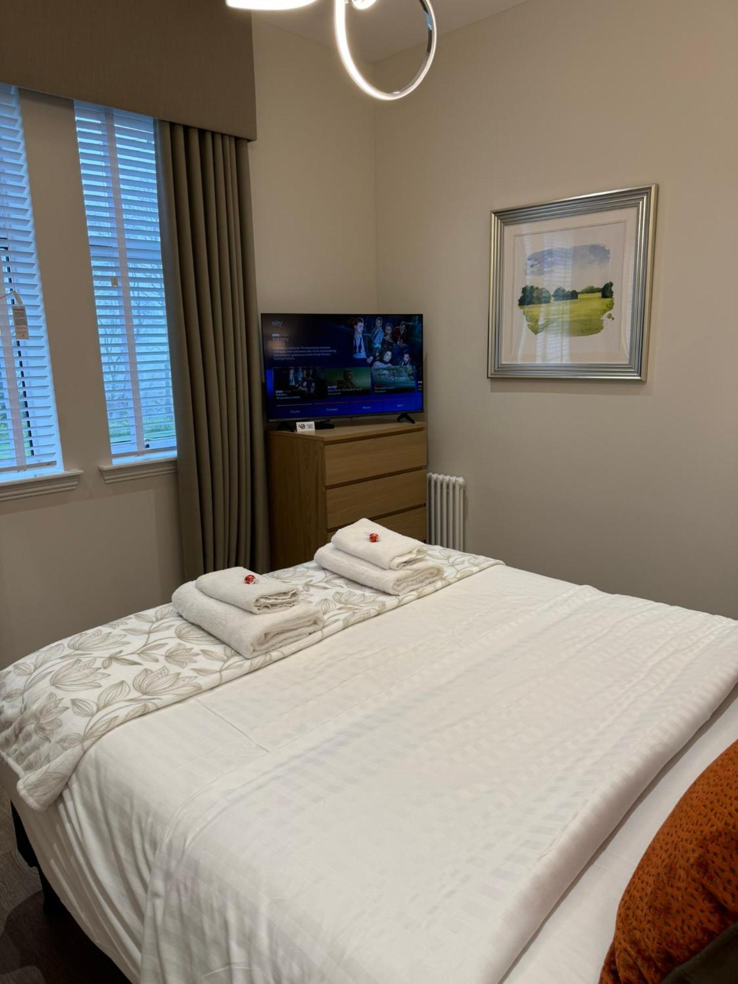 West Calder Luxury 2 Bedroom Cottage מראה חיצוני תמונה