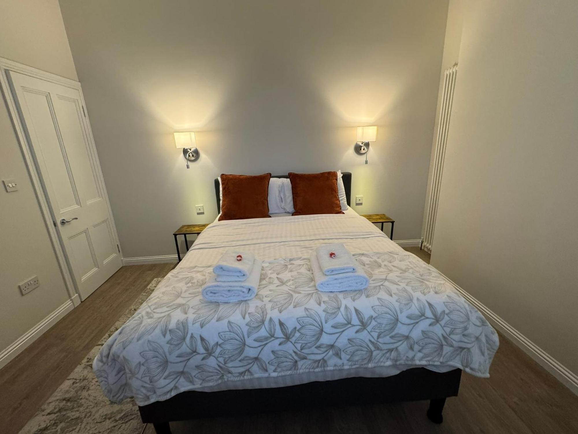 West Calder Luxury 2 Bedroom Cottage מראה חיצוני תמונה